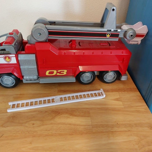 Paw Patrol Fitetruck - Picture 2 of 2
